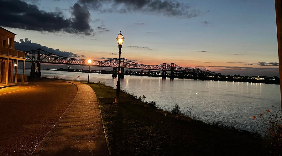 Historic Natchez-Vidalia bridges over Mississippi River